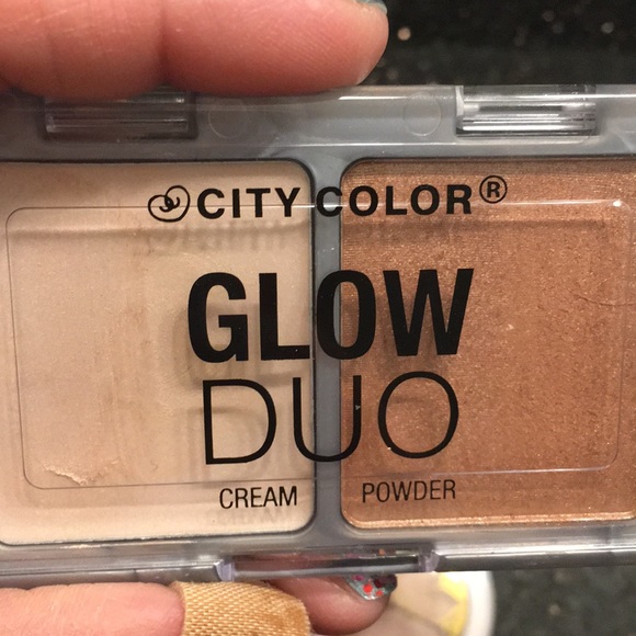 Misc makeup - Picture 2 of 8